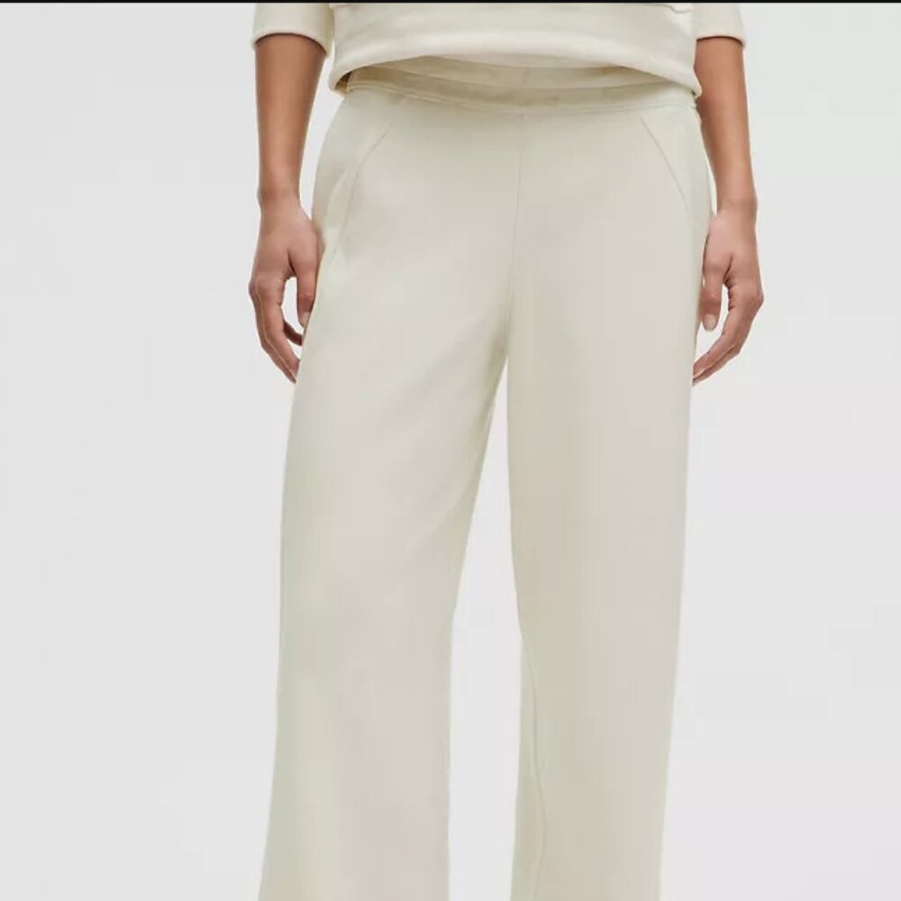 NWOT Scuba Mid-Rise Wide-Leg Pant Velvet